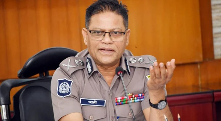 সরকার চাইলে ক্রসফায়ার করতে পিছপা হবে না পুলিশ: আইজিপি