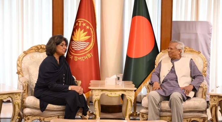 পাকিস্তানের সঙ্গে সম্পর্ক জোরদারের আহ্বান প্রধান উপদেষ্টার