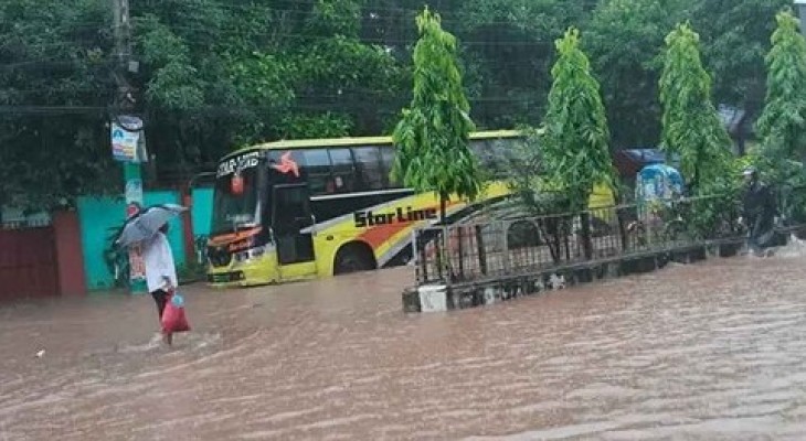 এক রাতে পানির নিচে চলে গেল ফেনীর ২০ গ্রাম