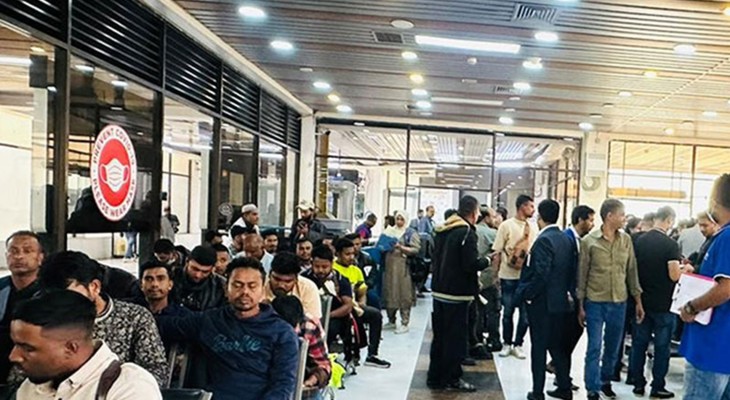 লিবিয়া থেকে দেশে ফিরেছেন আরো ৩১০ বাংলাদেশি