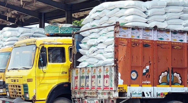 বেনাপোল বন্দর দিয়ে ৪ মাসে সাড়ে ১৩ হাজার মেট্রিক টন চাল আমদানি