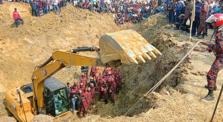 ৪২ ফুট গভীরেও সন্ধান মেলেনি সাজিদের, আরো খননের সিদ্ধান্ত