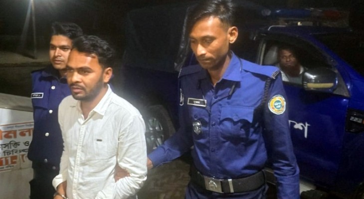 কুয়াকাটায় দোকানে হামলা ভাংচুরের ঘটনায় মূল হোতা মাকসুদ গ্রেফতার