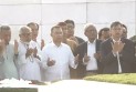 জিয়াউর রহমান ও খালেদা জিয়ার সমাধিতে তারেক রহমানের শ্রদ্ধা