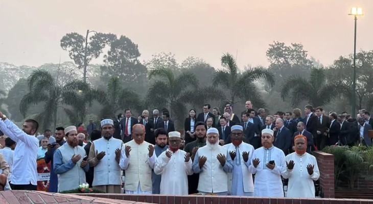 স্বাধীনতা দিবসে স্মৃতিসৌধে বিরোধীদলীয় নেতা শফিকুর রহমানের শ্রদ্ধা