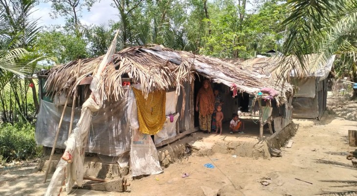 পলিথিন পাতায় মোড়ানো হাবিব হালিমার পাশে ‘পাশে দাঁড়াই’ পাবে নতুন ঘর
